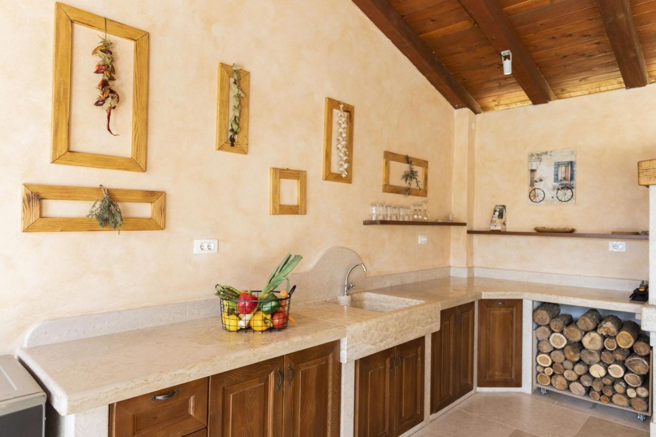 Villa Viscum In Central Istria For 8 Persons With Large Garden - Pet Friendly Pazin Dış mekan fotoğraf