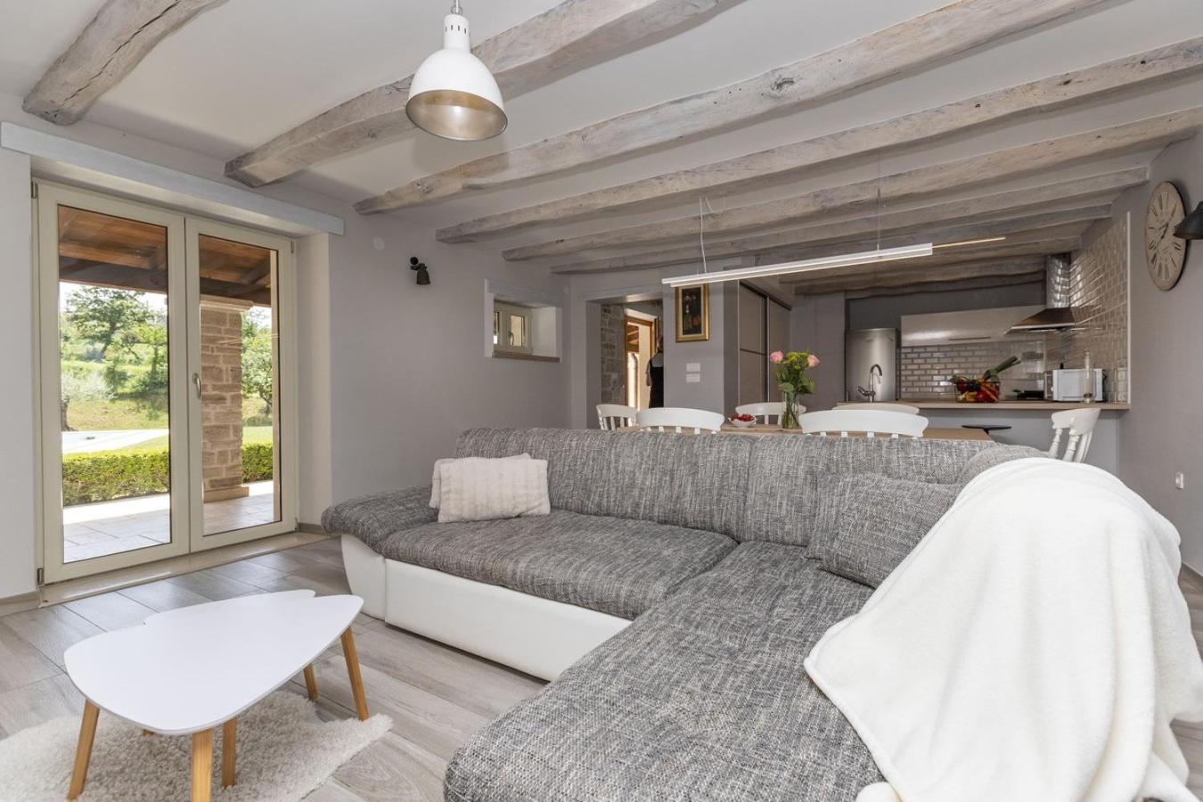 Villa Viscum In Central Istria For 8 Persons With Large Garden - Pet Friendly Pazin Dış mekan fotoğraf